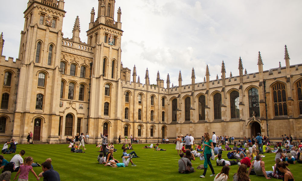 La Universidad de Oxford esta en el primer puesto. //libremercado.com