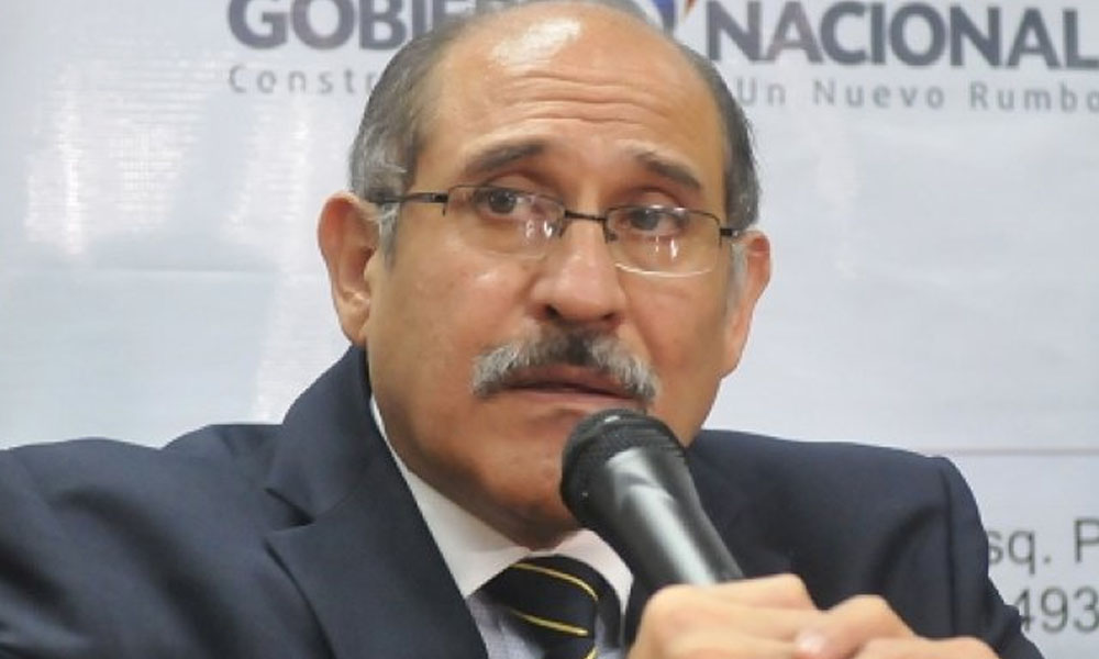 El ministro del Trabajo, Guillermo Sosa, dijo que, de aprobarse el proyecto, el salario mínimo rondará los G. 2.000.000. //UltimaHora.com