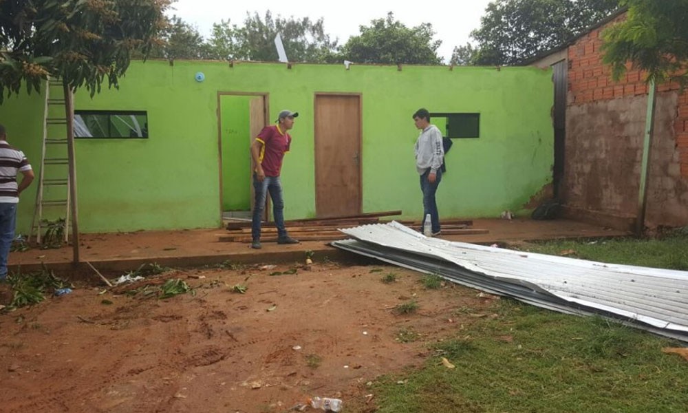 Casas destechadas a causa del temporal en Curuguaty // Gentileza 