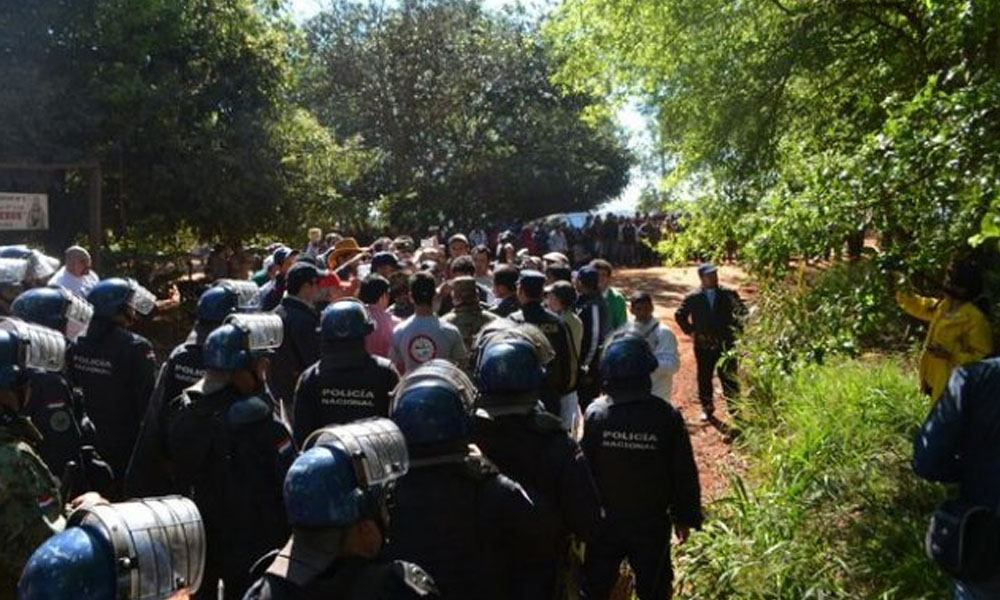 Unos 1.200 policías participaron del desalojo de campesinos en Guahory. //UltimaHora.com
