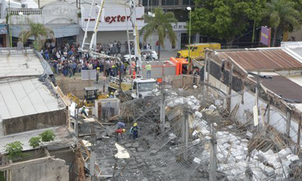 Así quedó parte del edificio tras el derrumbe en donde fallecieron tres compatriotas. Foto: campananoticias.com