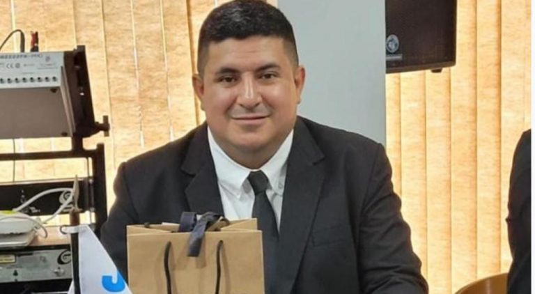 Óscar Vázquez, Pass Presidente Coordinador de la Mesa.