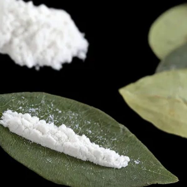 Al Brasil una mujer llevaba cocaína adherida en su cuerpo
