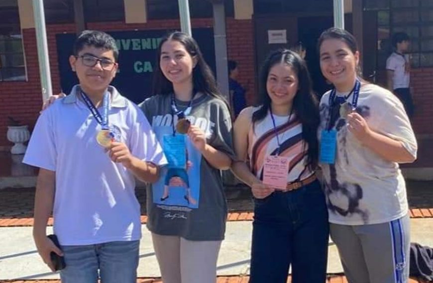 Alumnas del Gymmart Sobresalieron en la Olimpiada Juvenil de Matemáticas