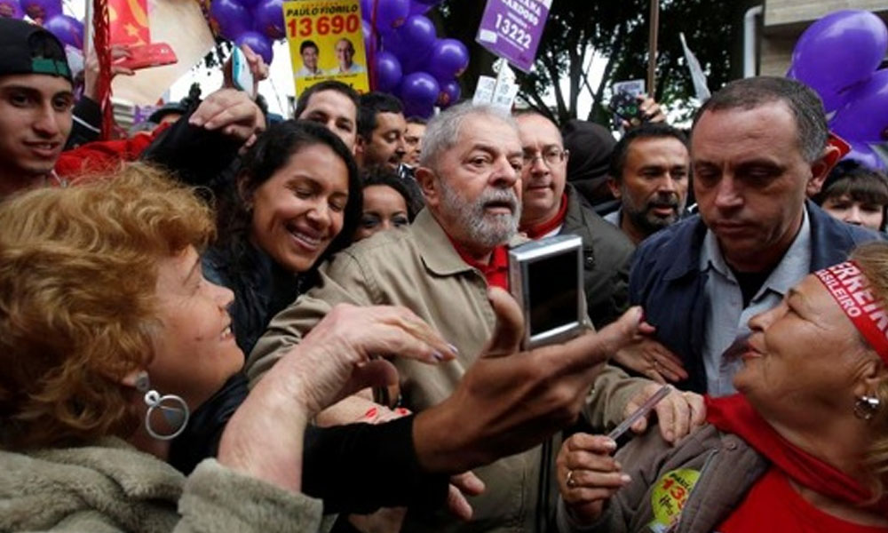 A pesar de los señalamientos de corrupción que pesan en su contra actualmente, Lula Da Silva sigue siendo el político más popular de Brasil. //telesurtv.net